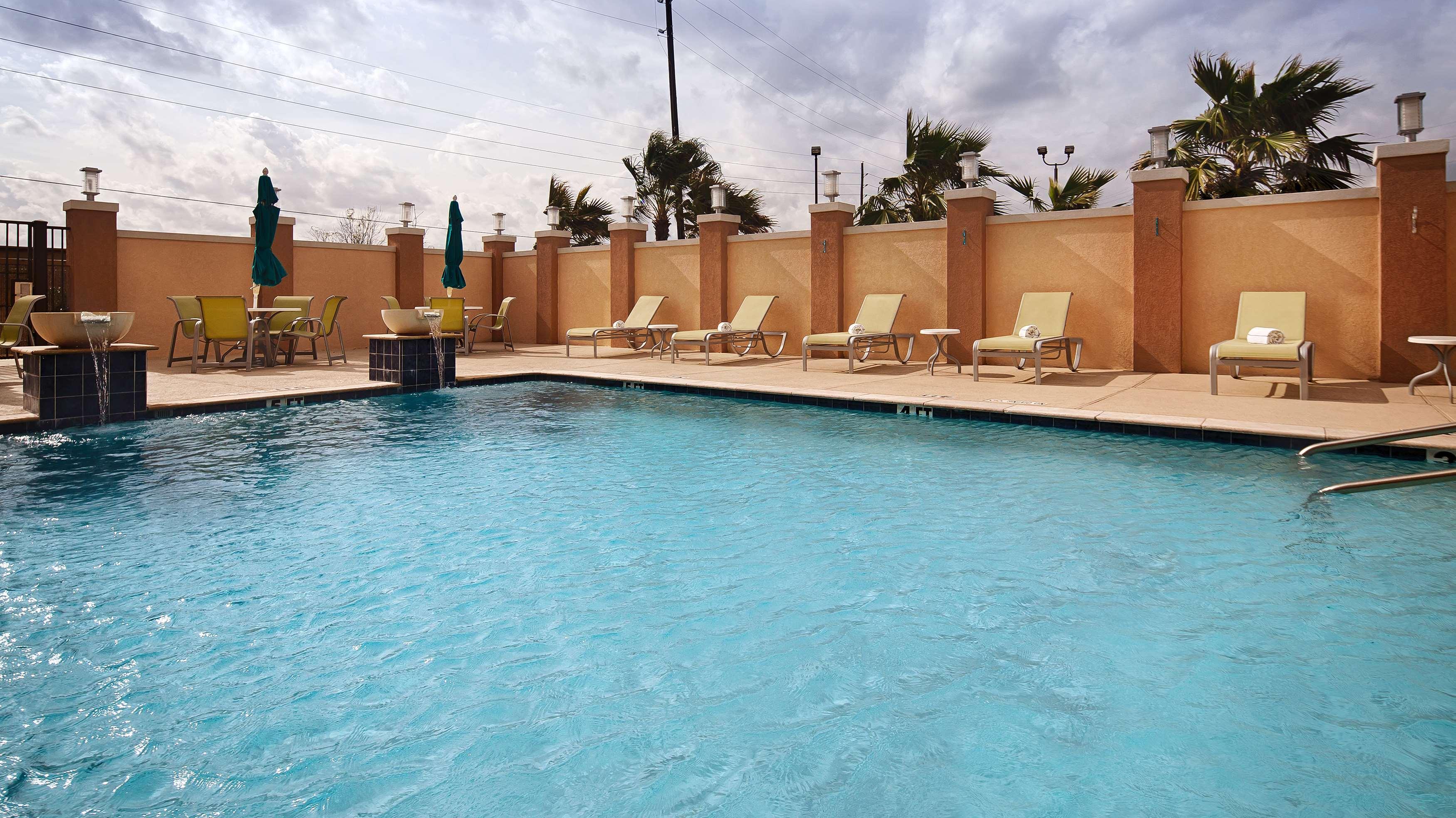 Best Western Premier Ashton Suites - Willowbrook Houston Extérieur photo