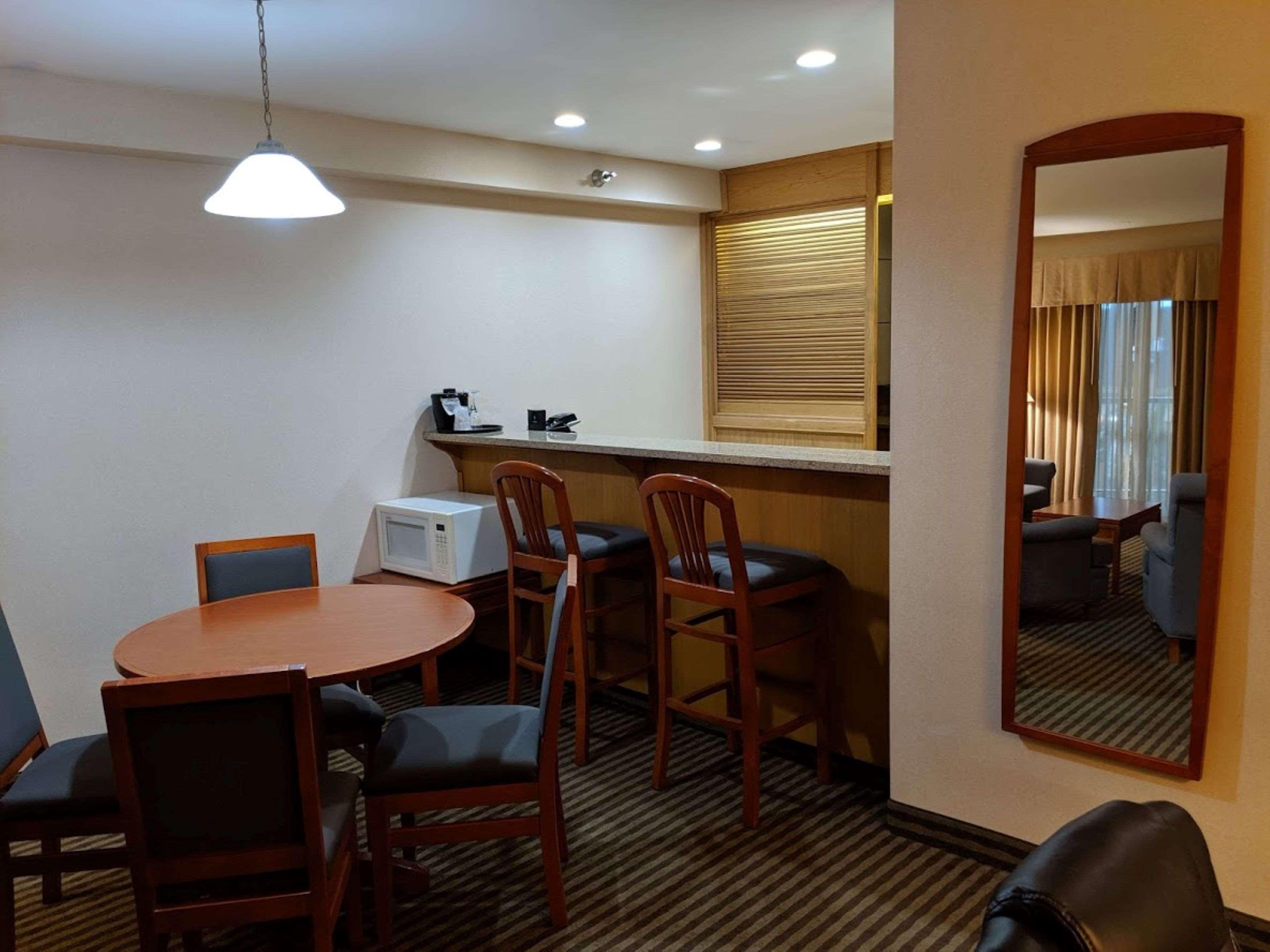 Best Western Premier Ashton Suites - Willowbrook Houston Extérieur photo